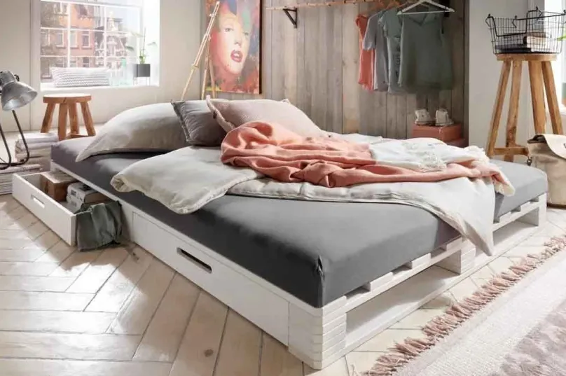 Infanskids Palettenbett mit Schubladen Hot
