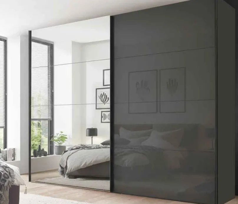 Staud Möbel GmbH & Co.KG Paros Kleiderschrank mit Glastüren Sale