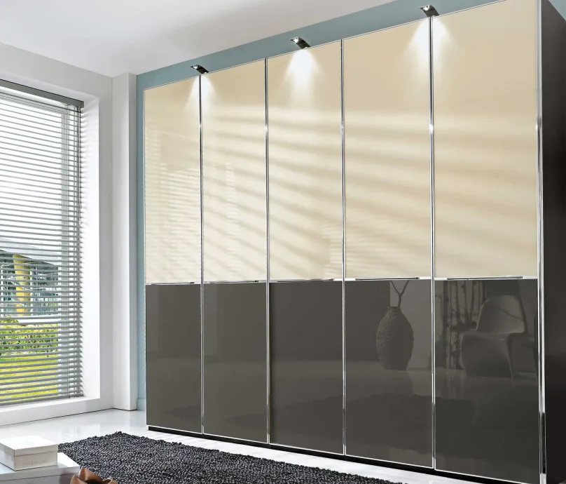 Wiemann Möbel Shanghai 2 Kleiderschrank mit Glastüren Best